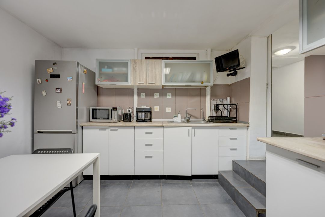 Casă cu 4 camere de vânzare în Rahova, București – fotografia 5 din 33