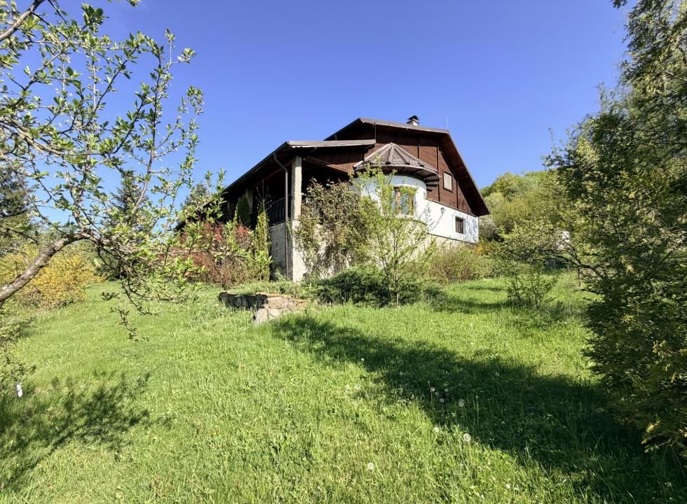 Casă cu 6 camere de vânzare în Nord-Est, Livadea – fotografia 36 din 39