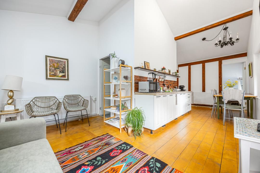 Casă cu 7 camere de vânzare în Central, Bran – fotografia 26 din 38