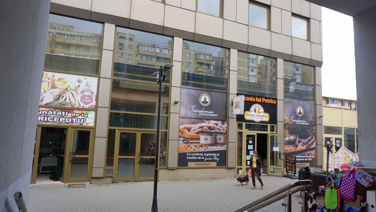 Spațiu comercial cu 2 camere de închiriat în Ultracentral, Râmnicu Vâlcea – fotografia 2 din 11