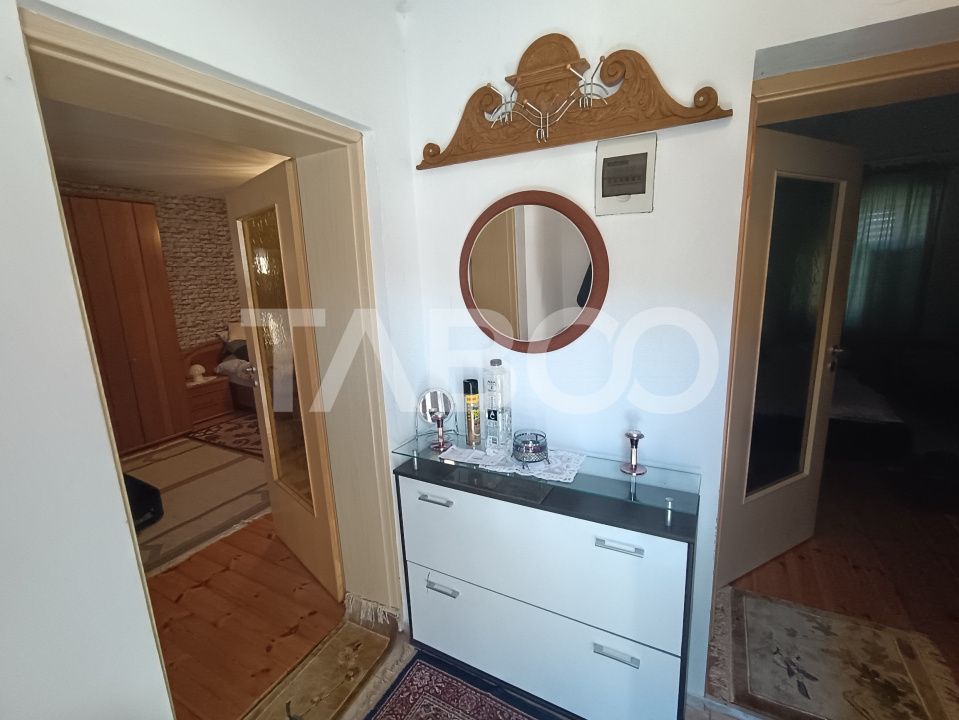 Casă cu 6 camere de vânzare în Nou – fotografia 11 din 27