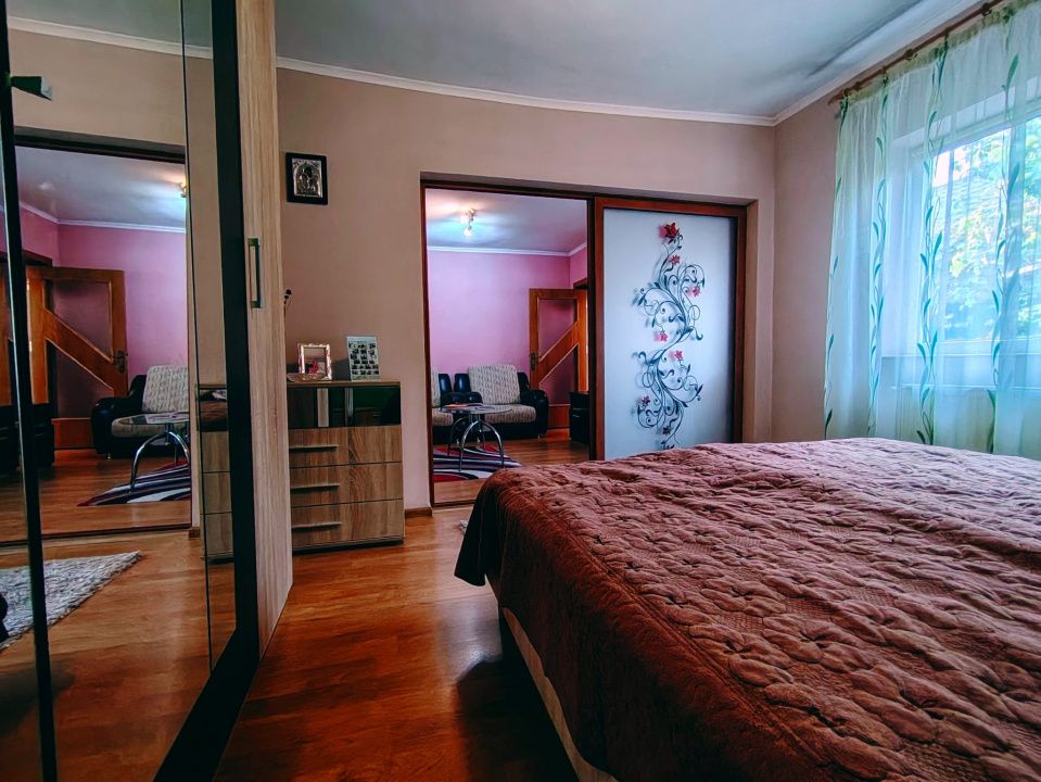 Casă cu 5 camere de vânzare în Km 5, Constanța – fotografia 7 din 21