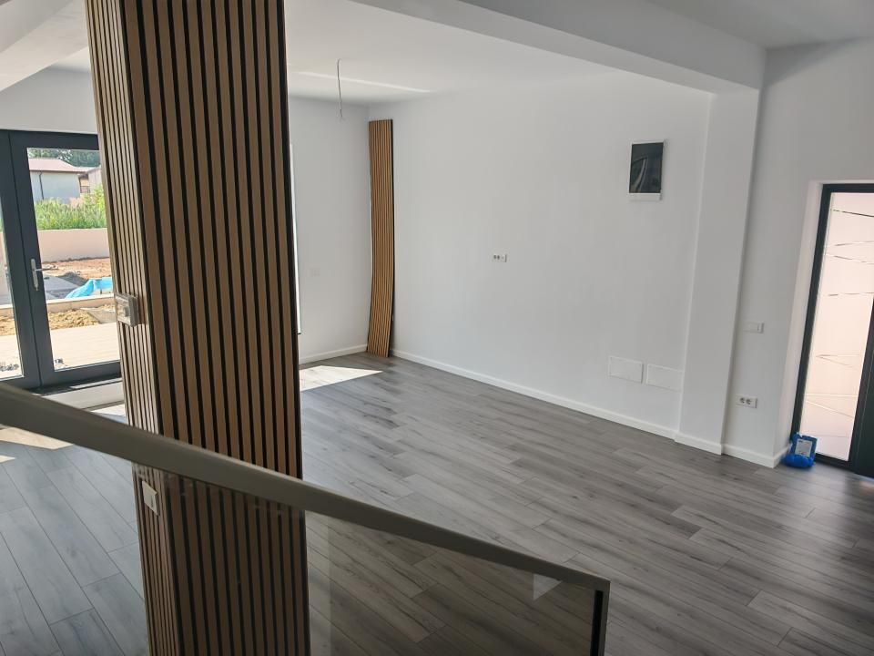 Casă cu 6 camere de vânzare în Tunari – fotografia 26 din 28