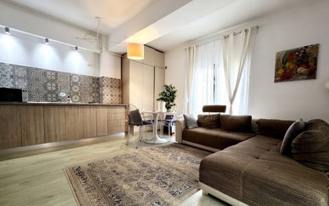 Apartament cu 3 camere de vânzare în Mamaia-Sat