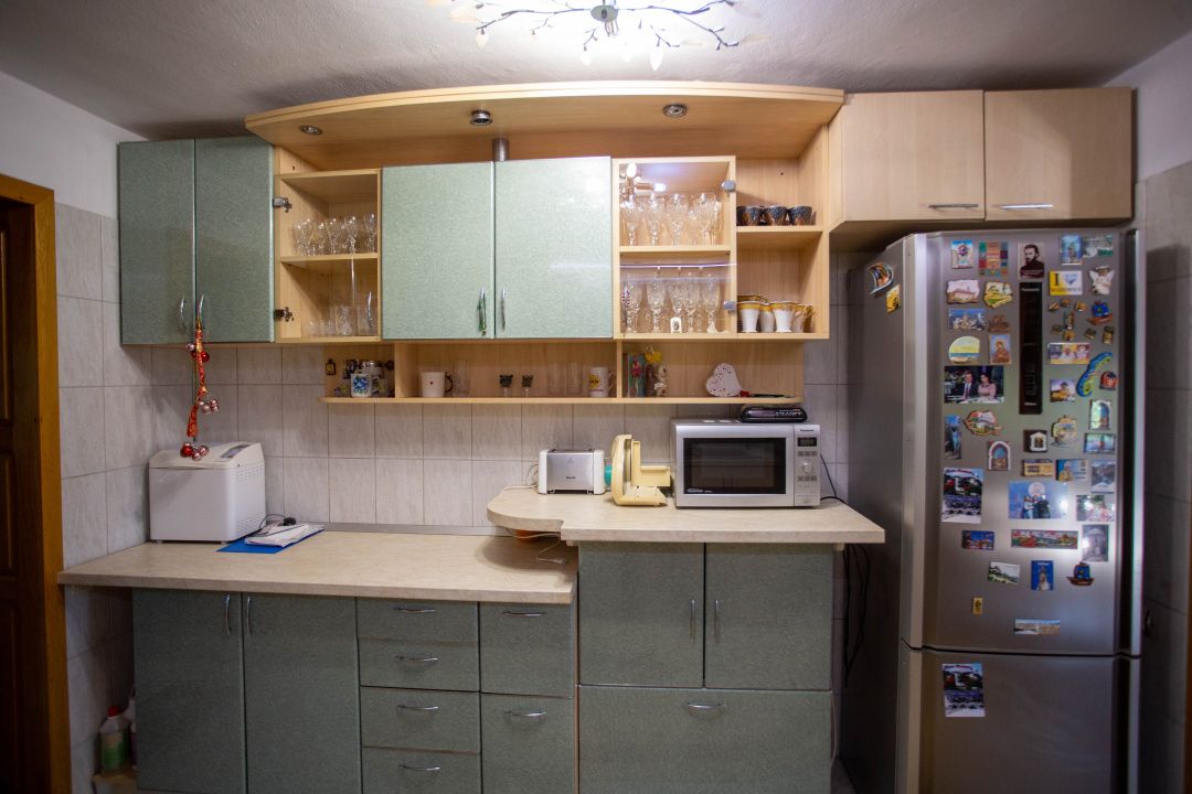 Casă cu 6 camere de vânzare în Comănești – fotografia 24 din 72