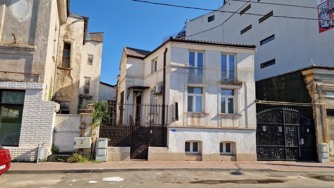Casă cu 6 camere de închiriat în Calea Calarasilor, București – fotografia 1 din 14