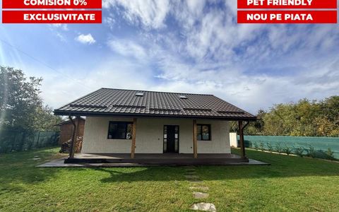 Casă cu 4 camere de vânzare în Central, Satu Nou