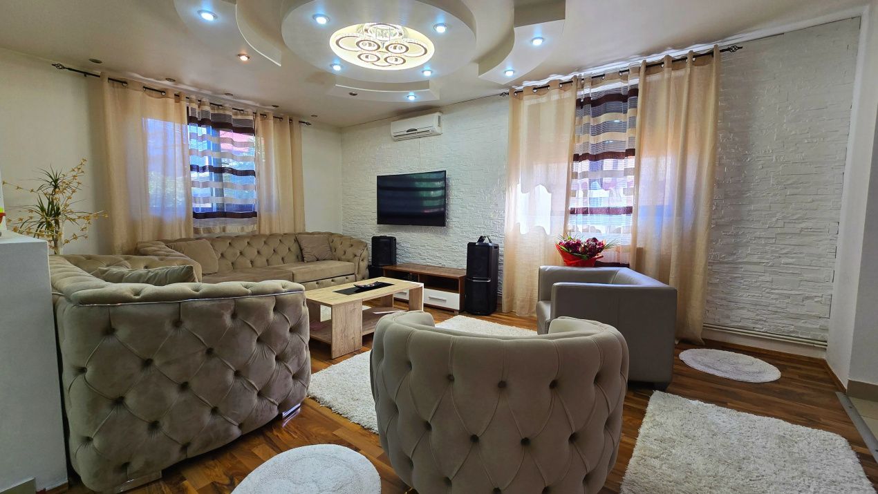 Casă cu 8 camere de vânzare în Central, Afumați – fotografia 23 din 91