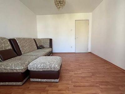 Apartament cu 2 camere de vânzare în Central, Găești – fotografia 2 din 16