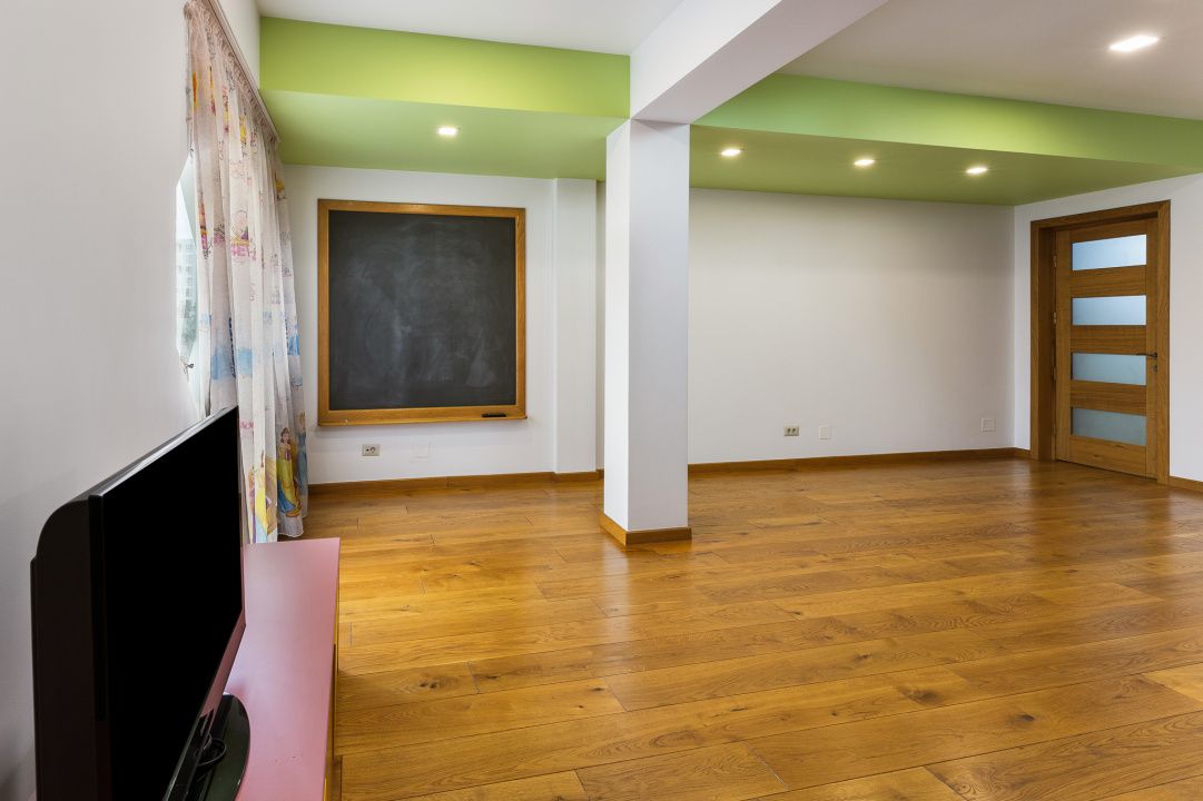 Casă cu 11 camere de vânzare în Faleza Nord, Constanța – fotografia 22 din 31
