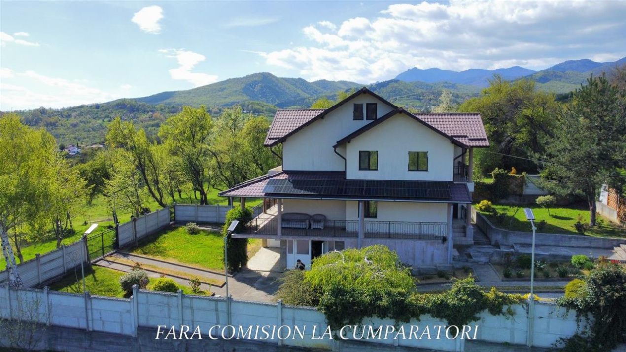 Casă cu 6 camere de vânzare în Berislavesti – fotografia 41 din 41
