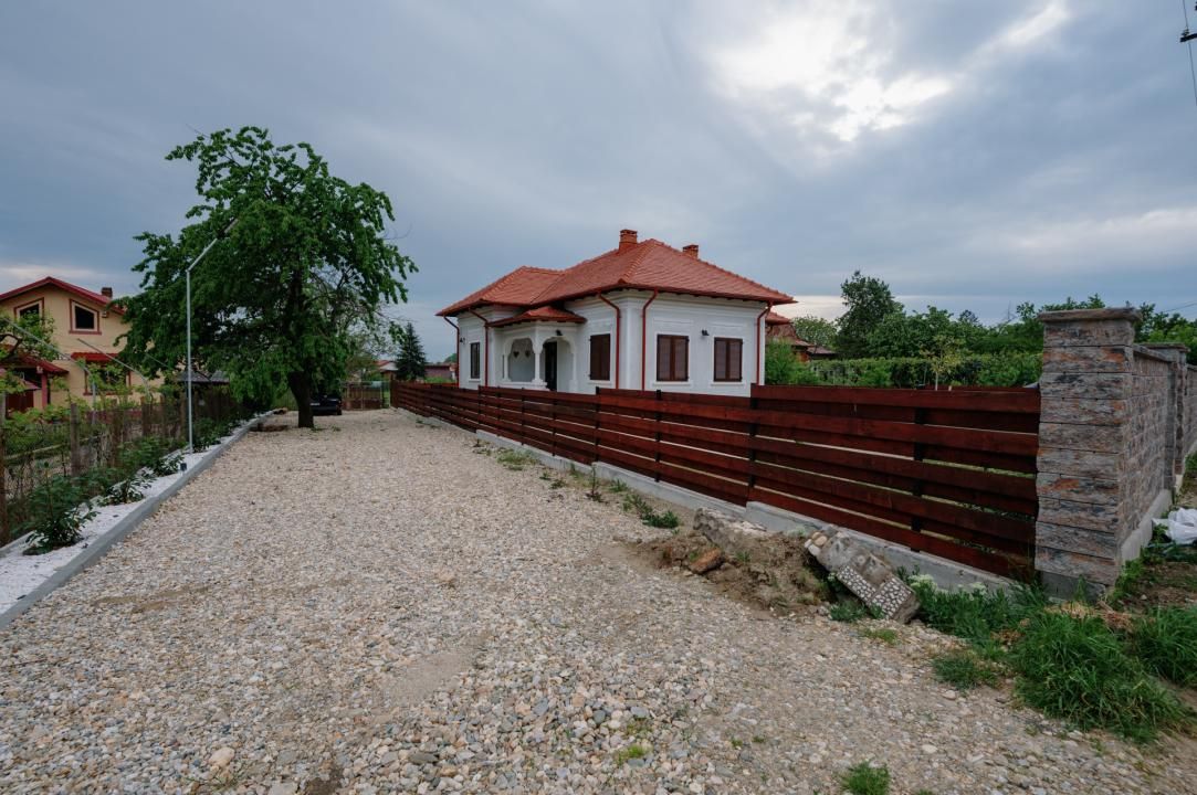 Casă cu 4 camere de vânzare în Central, Ștefănești – fotografia 60 din 64