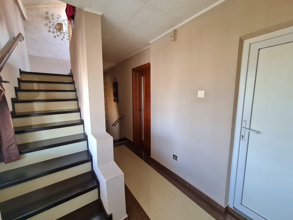 Casă cu 6 camere de vânzare în Domnești – fotografia 21 din 36