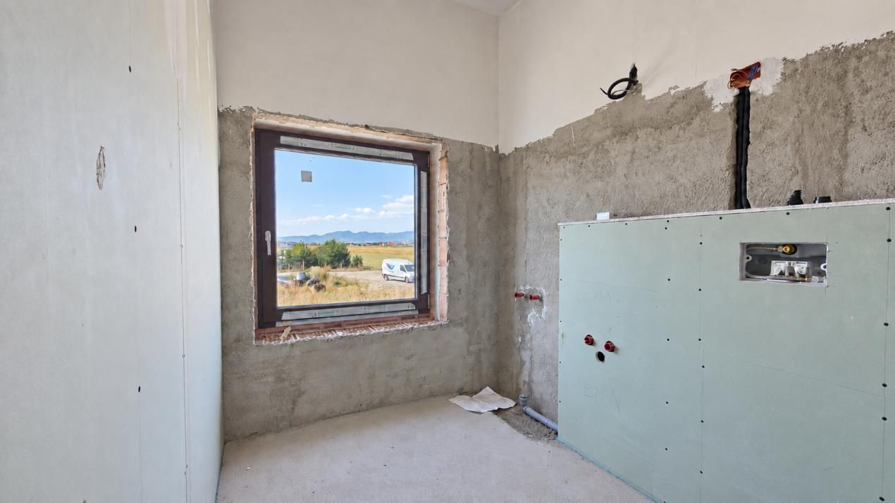 Casă cu 5 camere de vânzare în Central, Cristian – fotografia 26 din 26