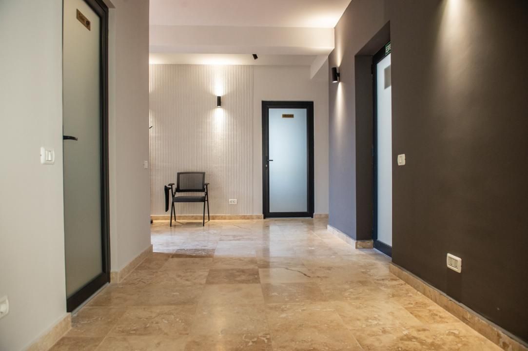 Spațiu de birouri cu 3 camere de închiriat în Casa de Cultura, Constanța – fotografia 11 din 20