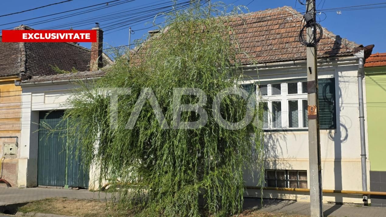 Casă cu 2 camere de vânzare în Petresti – fotografia 1 din 16