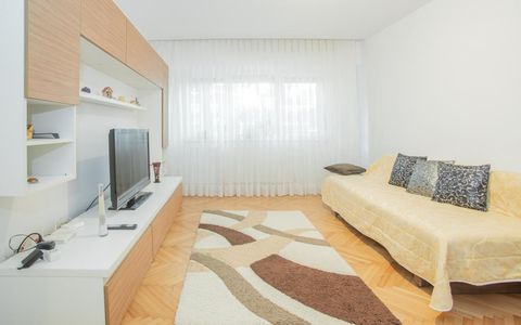 Apartament cu 3 camere de închiriat în Faleza Nord, Constanța