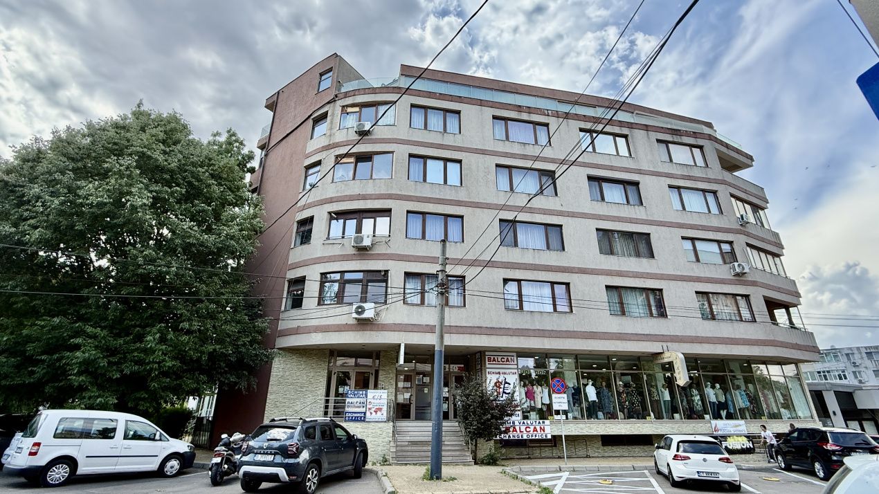 Apartament cu 3 camere de vânzare în Tomis Nord, Constanța – fotografia 2 din 38