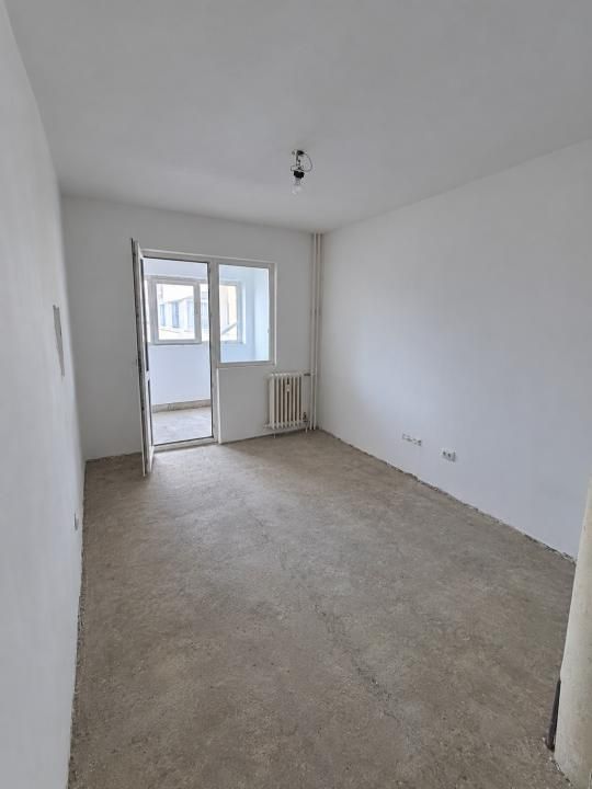 Apartament cu 4 camere de vânzare în Pantelimon, București – fotografia 4 din 16