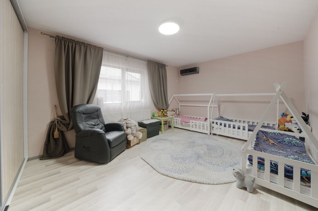Casă cu 5 camere de vânzare în Chiajna – fotografia 14 din 24