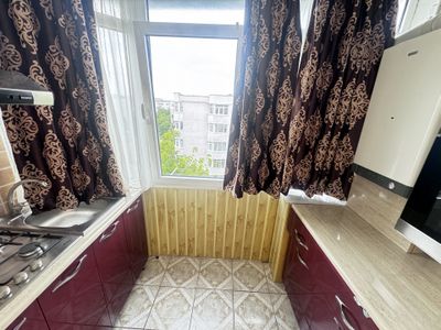 Apartament cu 2 camere de vânzare în Nord, Bacău – fotografia 5 din 14