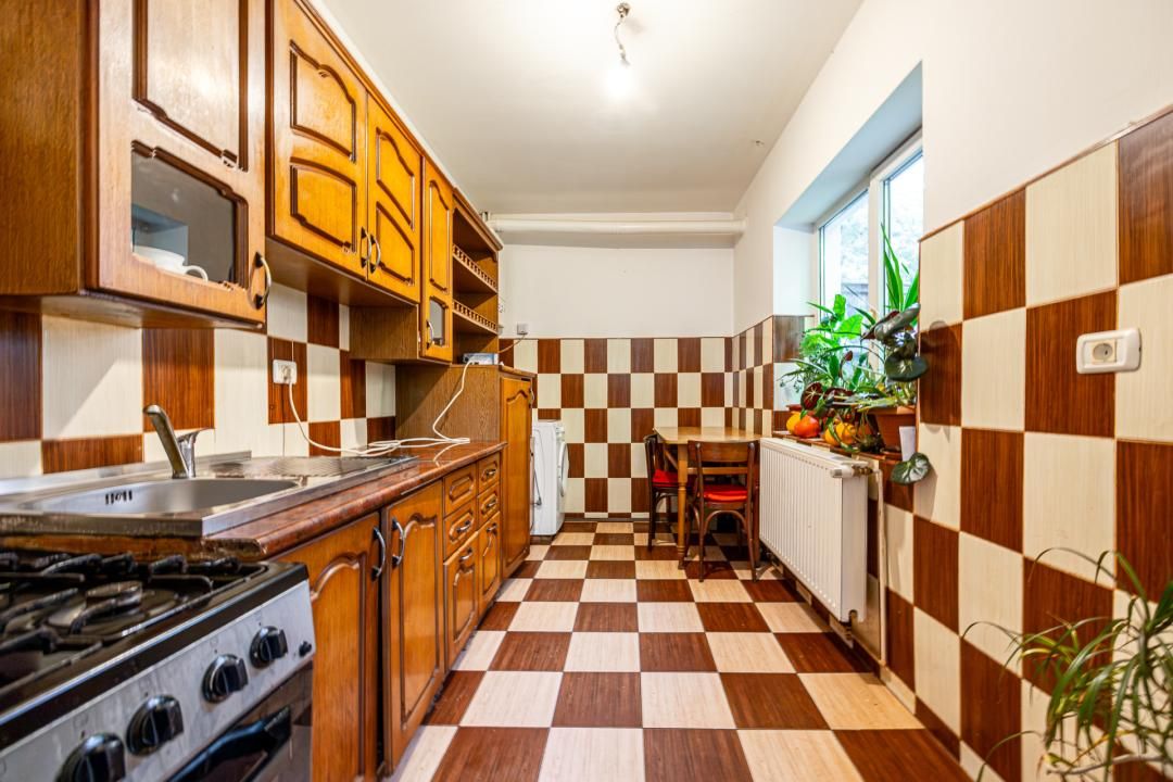 Casă cu 5 camere de vânzare în Noua, Brașov – fotografia 9 din 27