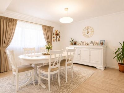 Casă cu 4 camere de vânzare în Nord, Hărman – fotografia 3 din 38