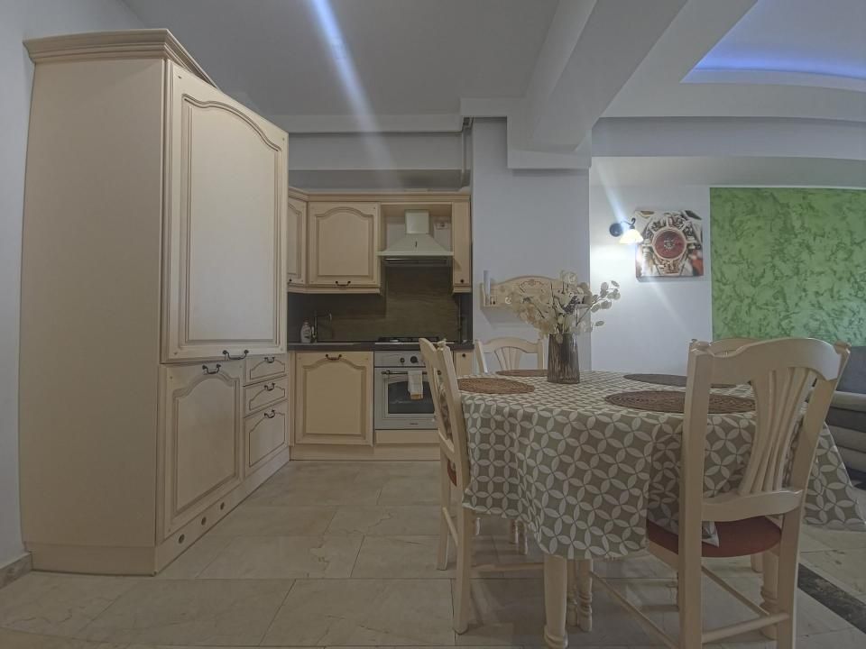 Apartament cu 2 camere de vânzare în Central, Mamaia – fotografia 9 din 26