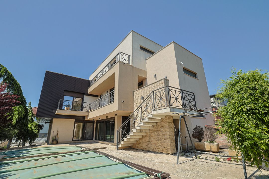Casă cu 6 camere de vânzare în Est, Pantelimon – fotografia 22 din 26