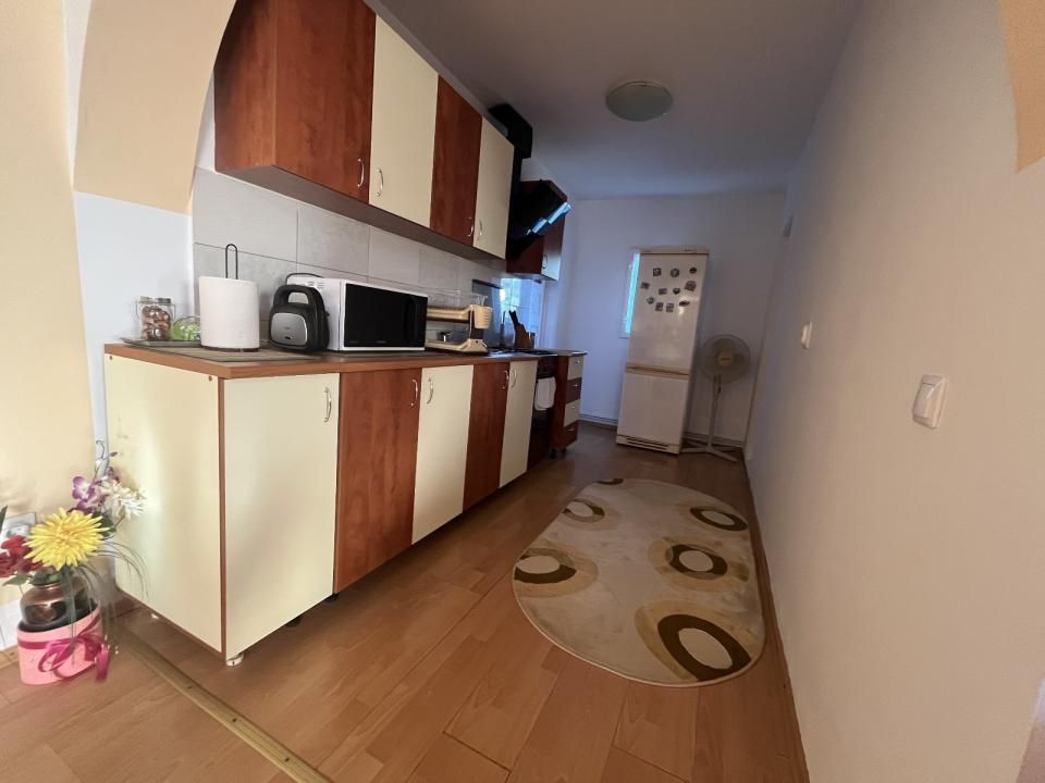 Casă cu 4 camere de vânzare în Central, Magura (Hulubesti) – fotografia 8 din 41