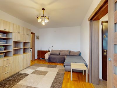 Apartament cu 2 camere de vânzare în 1 Mai, București – fotografia 2 din 13