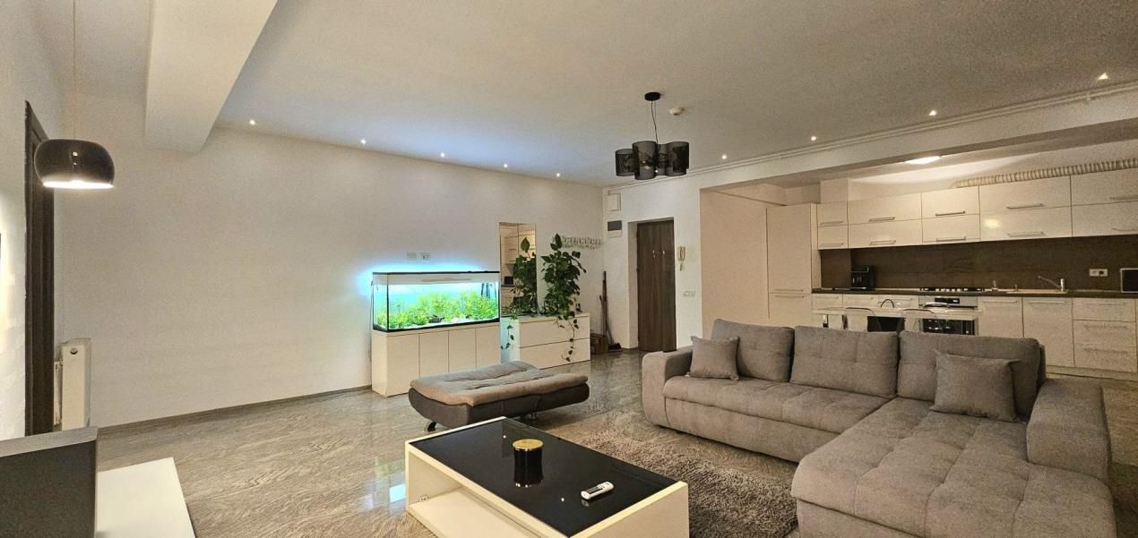 Apartament cu 2 camere de vânzare în Central, Voluntari – fotografia 1 din 10