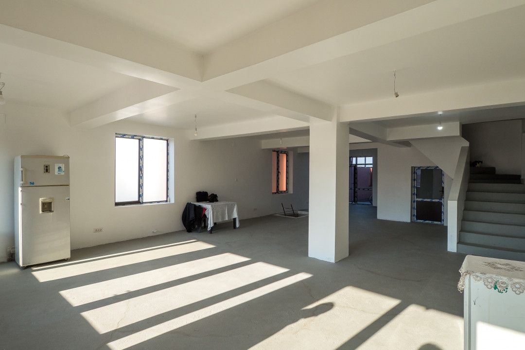 Casă cu 8 camere de vânzare în Est, Voluntari – fotografia 35 din 65
