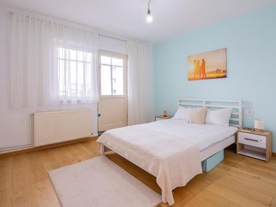 Apartament cu 2 camere de vânzare în Tractorul, Brașov – fotografia 2 din 22