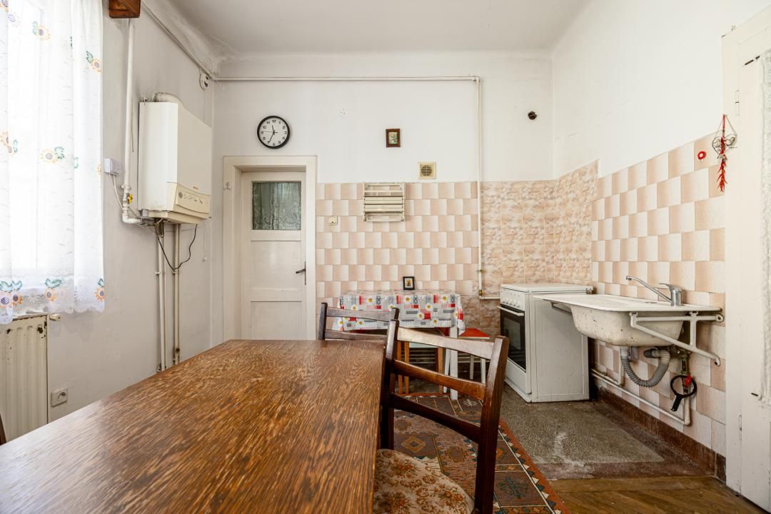 Apartament cu 2 camere de vânzare în Centrul Istoric, Brașov – fotografia 5 din 19