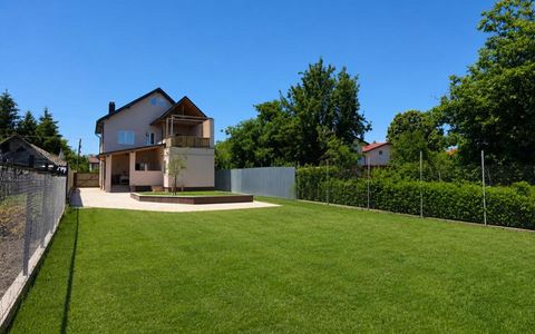 Casă cu 5 camere de vânzare în Snagov