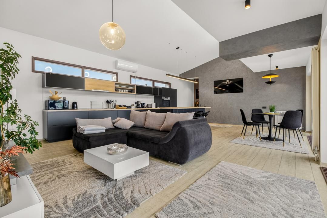 Casă cu 3 camere de închiriat în Stupini, Brașov – fotografia 2 din 18