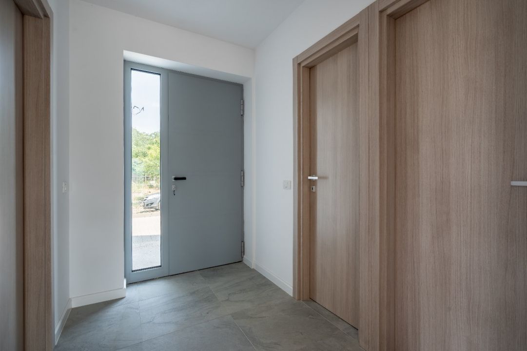 Casă cu 4 camere de vânzare în Central, Otopeni – fotografia 11 din 14