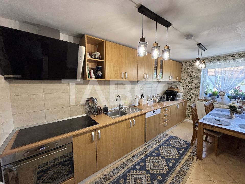 Casă cu 7 camere de vânzare în Sura Mare – fotografia 35 din 35