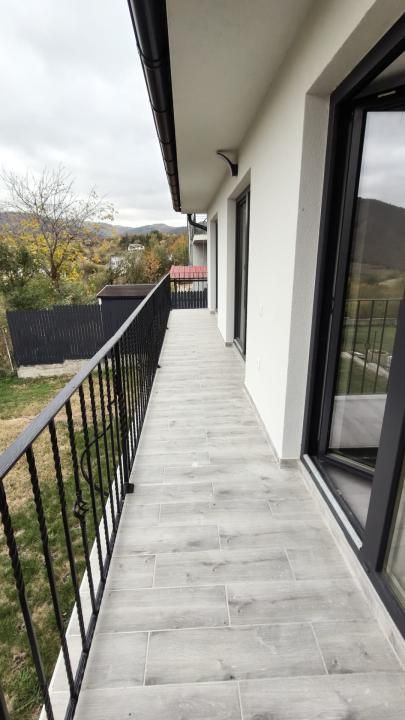 Casă cu 4 camere de vânzare în Sud-Vest, Cisnadioara – fotografia 20 din 25