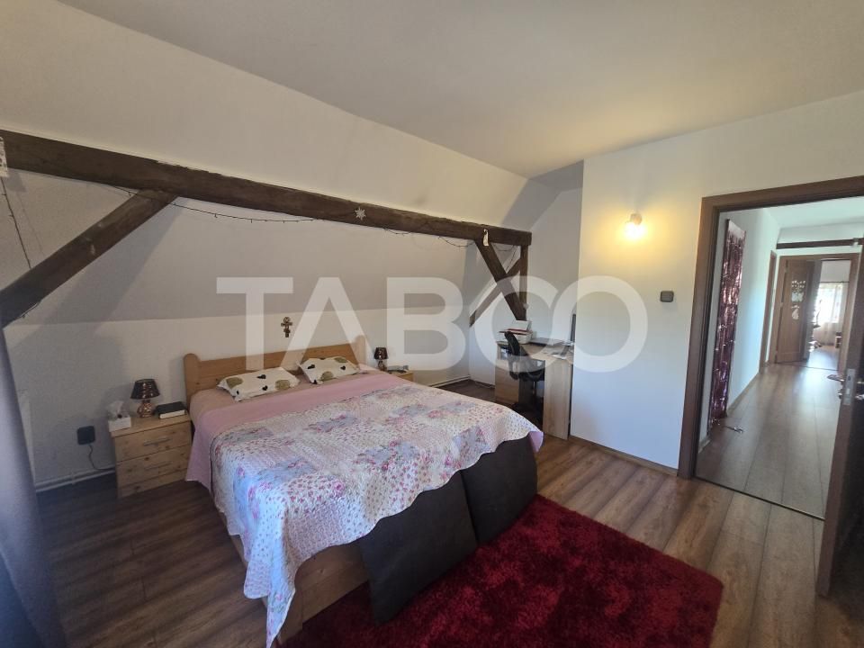 Casă cu 7 camere de vânzare în Sura Mica – fotografia 9 din 18