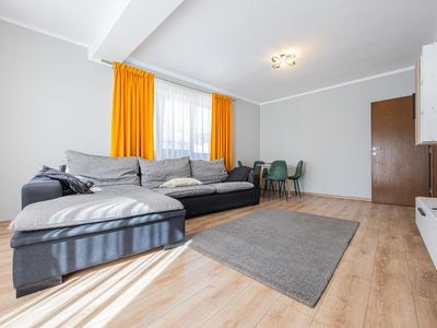 Apartament cu 2 camere de vânzare în Tractorul, Brașov – fotografia 3 din 17