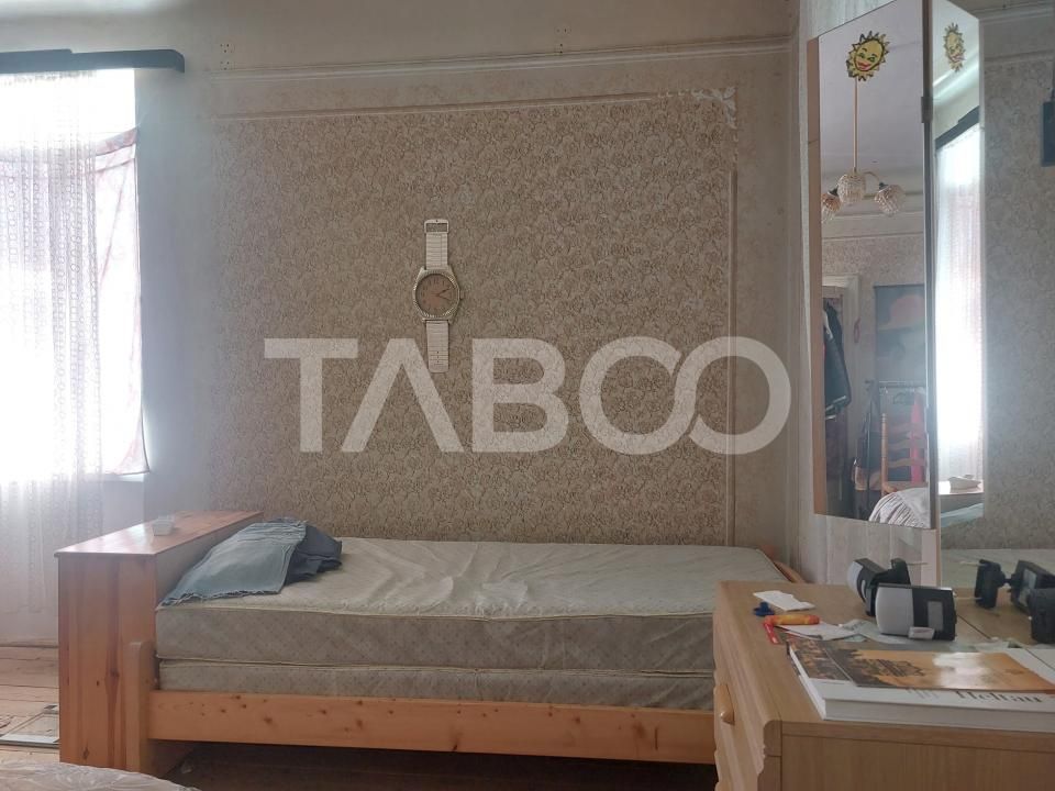 Casă cu 4 camere de vânzare în Cisnădie – fotografia 6 din 25