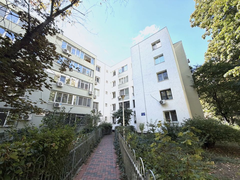 Apartament cu 4 camere de închiriat în Titan, București – fotografia 20 din 20