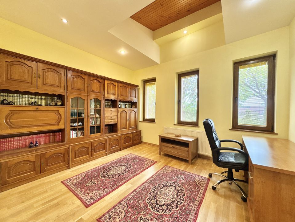 Proprietate cu 10 camere de vânzare în Central, Frumusani – fotografia 31 din 40