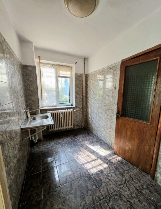Apartament cu 3 camere de vânzare în Tomis IV, Constanța – fotografia 8 din 13