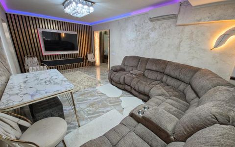 Apartament cu 4 camere de vânzare în Tomis Nord, Constanța
