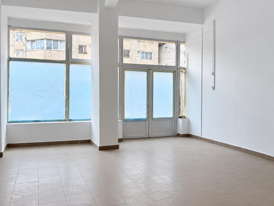 Spațiu comercial cu 5 camere de închiriat în Sud, Bacău – fotografia 2 din 16