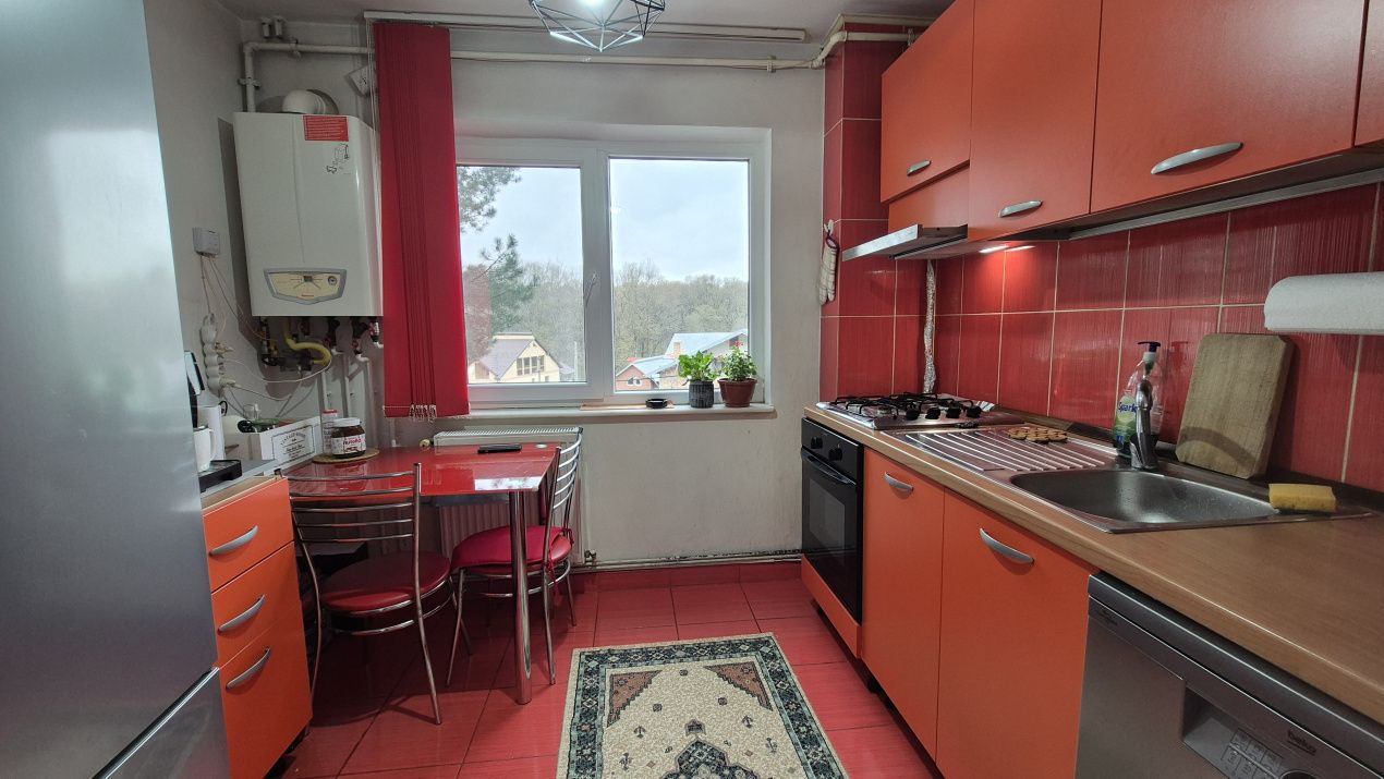 Apartament cu 3 camere de vânzare în Gavana 2, Pitești – fotografia 3 din 6