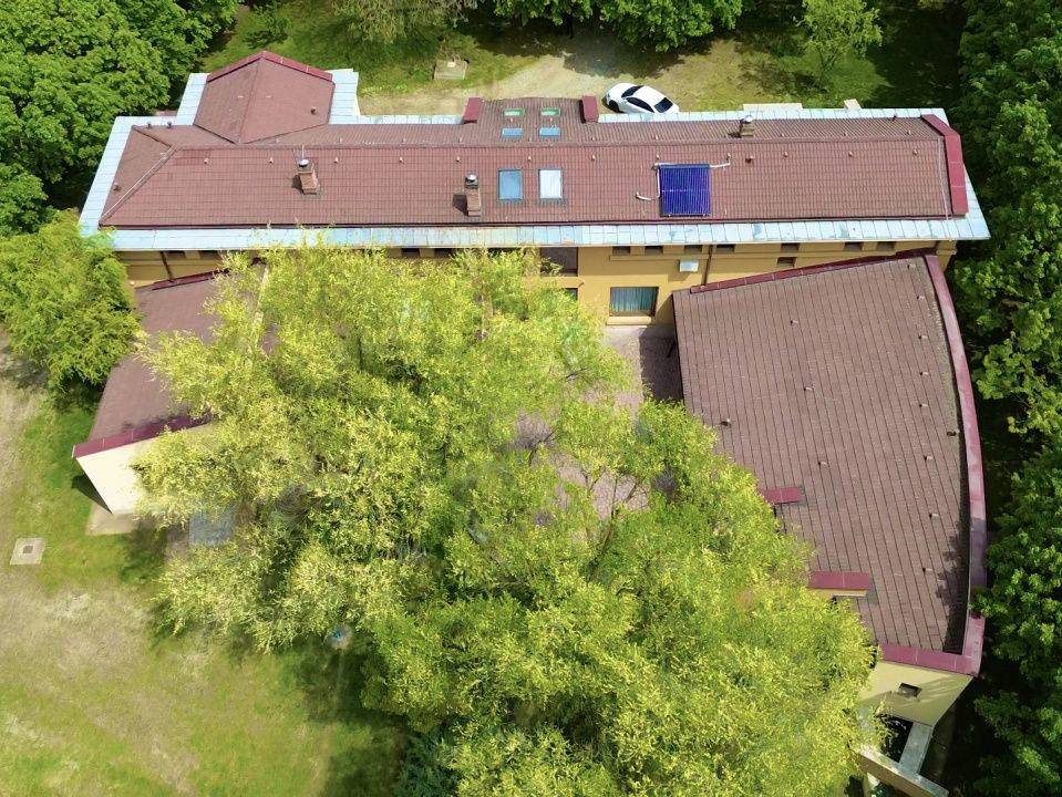 Spațiu comercial cu 10 camere de vânzare în Central, Frumusani – fotografia 3 din 40